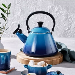 Le Creuset - Чайник Kone Лазурный 1,6л. / артикул   40101022200000  / GTIN 630870330275