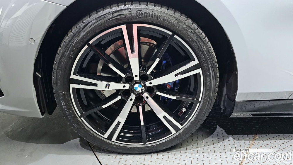 BMW 5 Series (G60) 530i xDrive M Sports (01.2024)