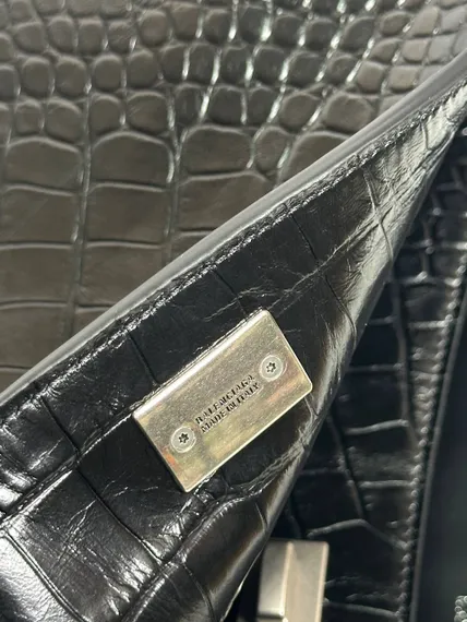 BALENCIAGA RODEO HANDBAG с крокодиловым тиснением, черная