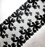 Вышивка на сетке чёрная К118