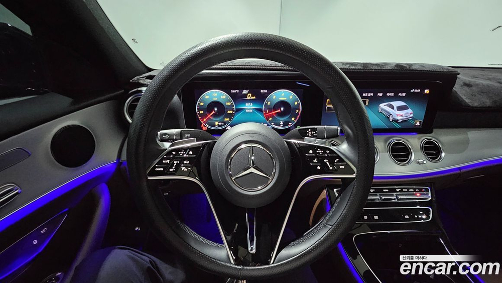 Mercedes-Benz E-Class W213 E250 Avangarde (08.2021)