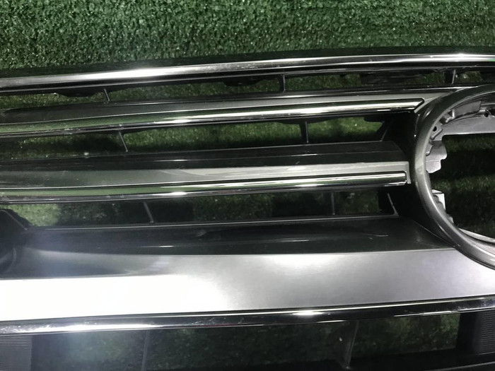 Решетка радиатора Lexus LX 3 (2015-2023)