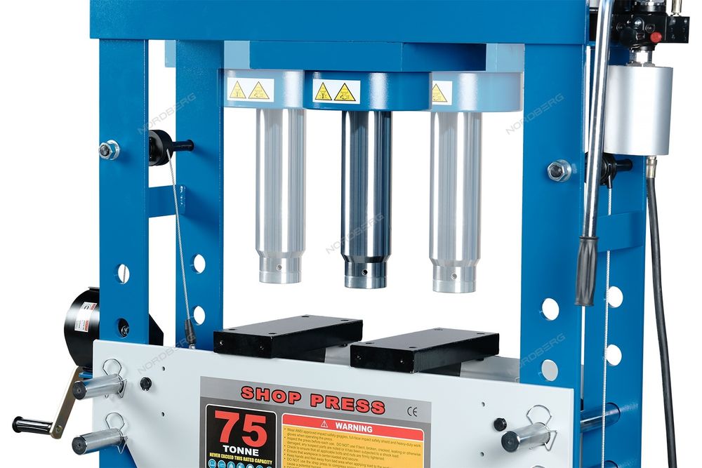NORDBERG (N3675A) Гидравлический пресс, 75 т, пневмоуправление