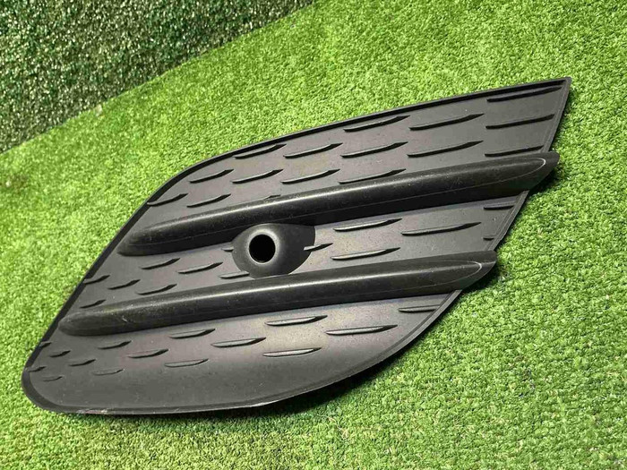 Решетка бампера правая Mercedes CLA C118 19-23 AMG