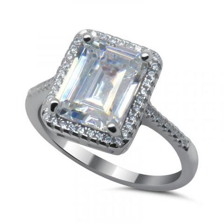 Кольцо из серебра с фианитами