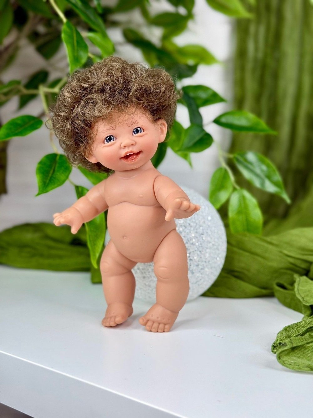 Кукла LAMAGIK виниловая 18см Gestitos Surfero (406A1)