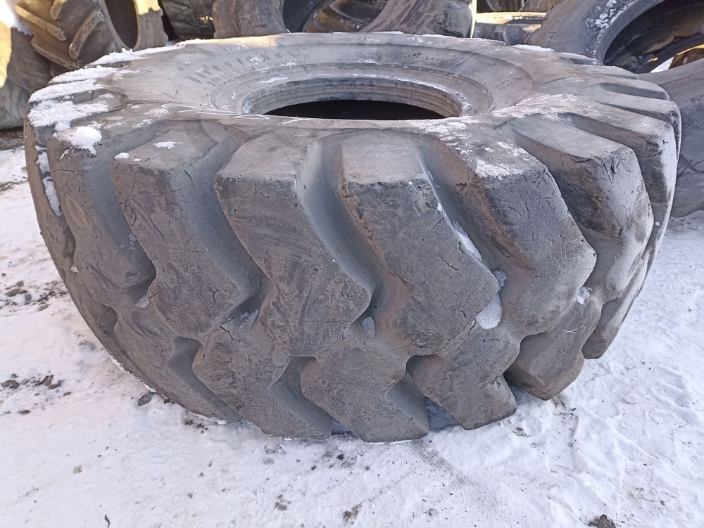 26.5-25 Firestone Super rock grip deep tread шина б/у