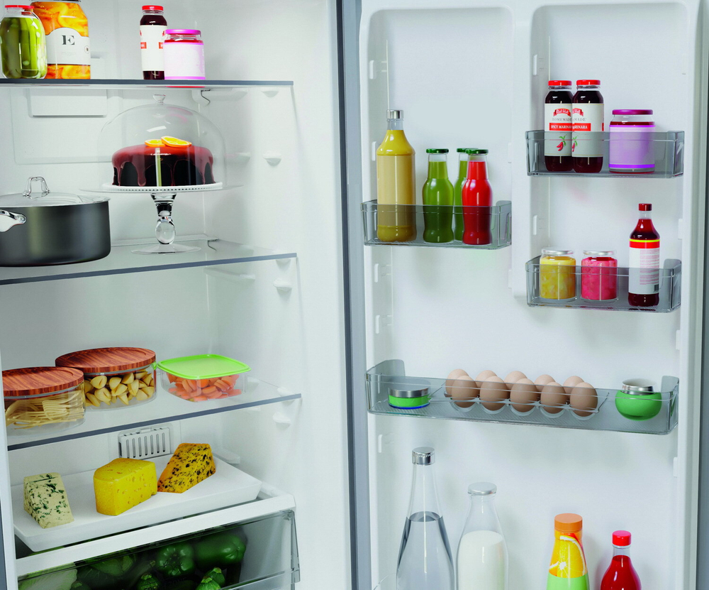 Холодильник HOTPOINT HT 5200 MX