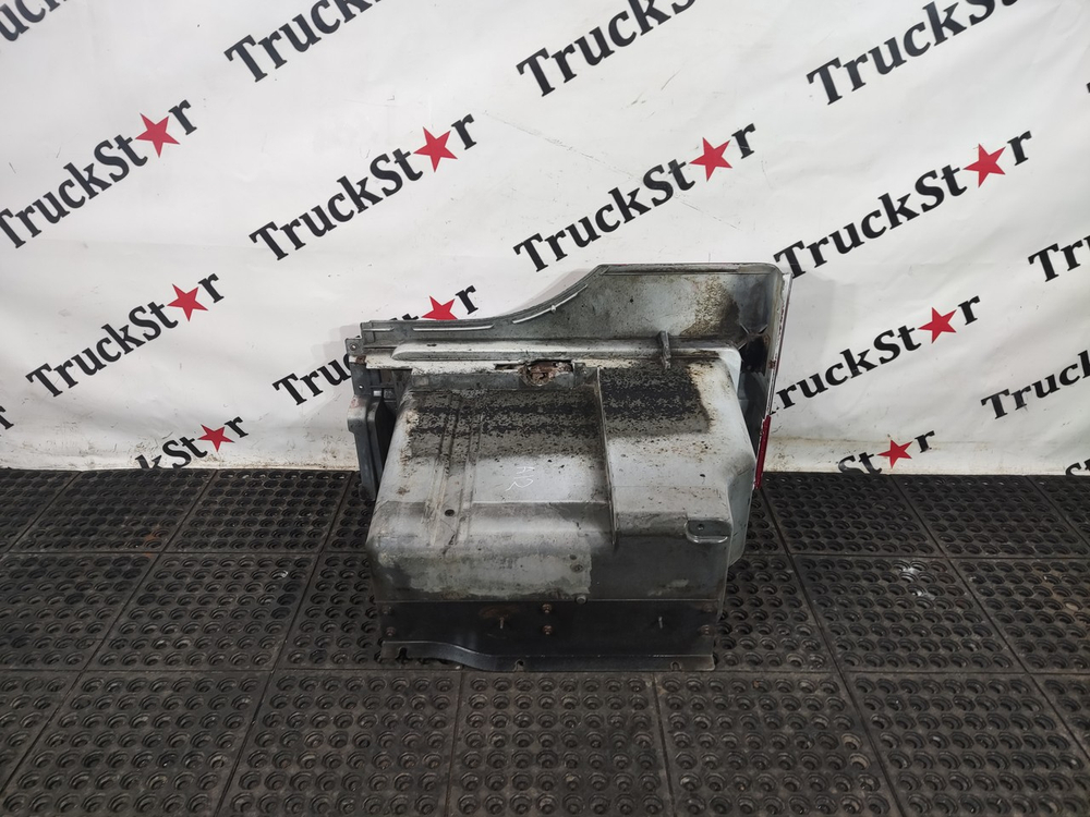 Ящик инструментальный левый