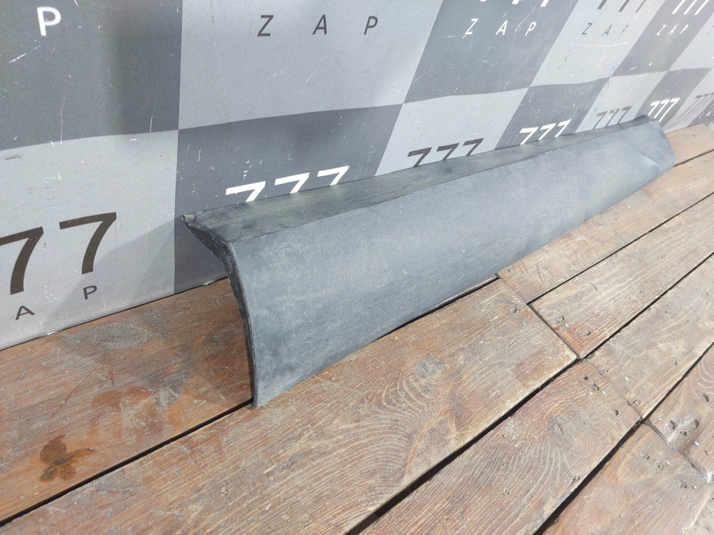 Накладка двери передней правой Hyundai Tucson 4 (NX4) 20-нв Б/У Оригинал 87722N9000