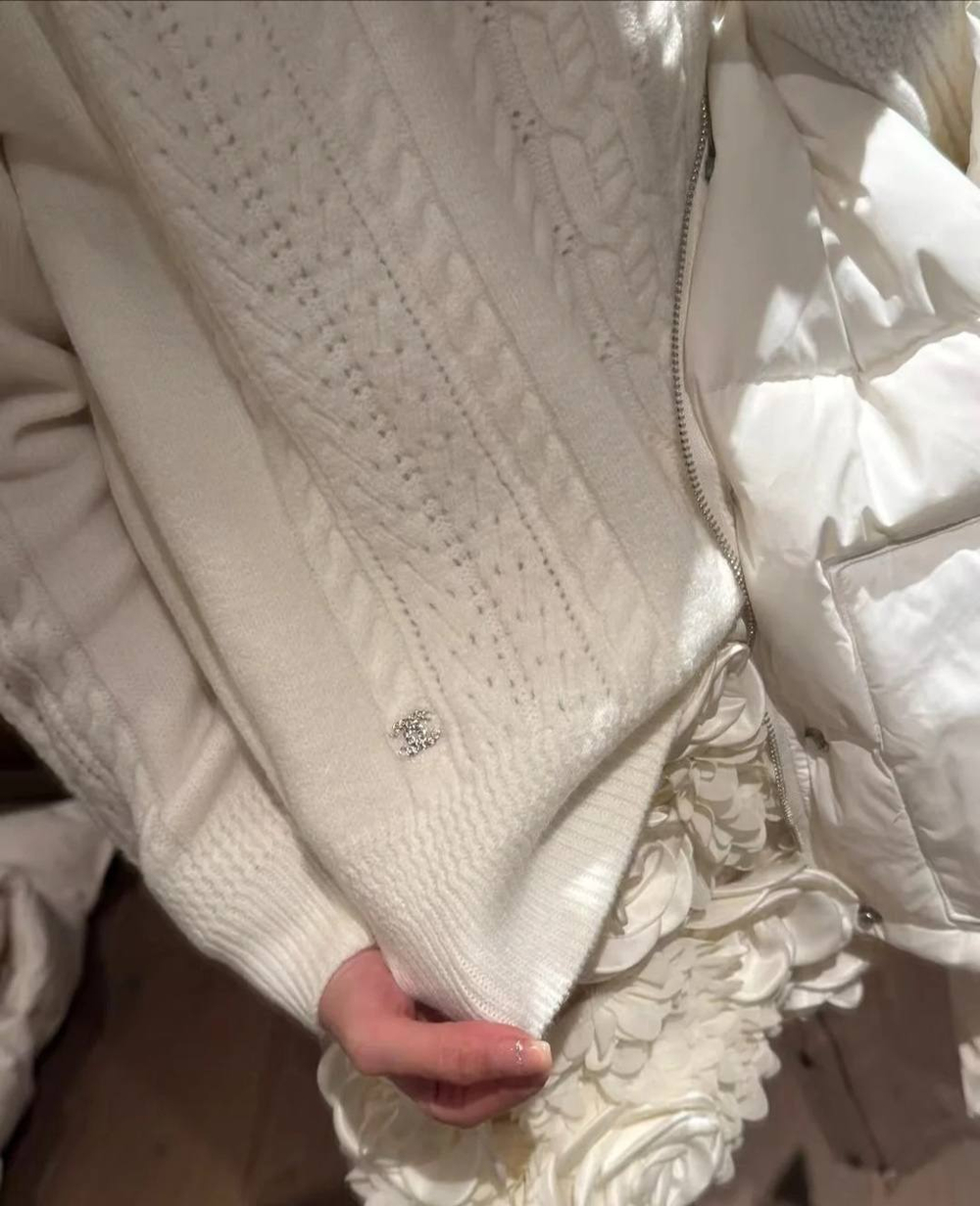 Свитер CHANEL