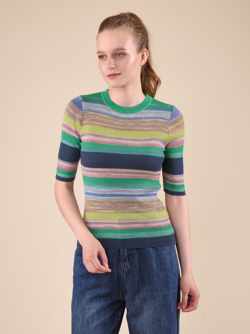 Джемпер женский с коротким рукавом