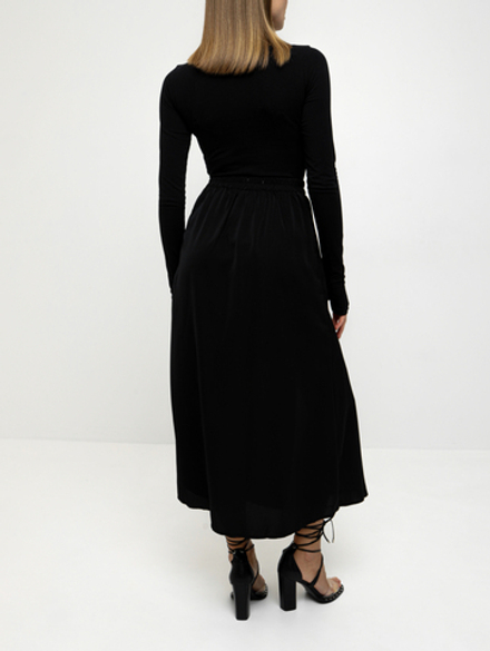 Юбка с разрезом, цвет черный