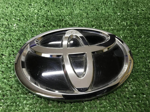Эмблема крышки багажника Toyota LC Prado 150 17-нв