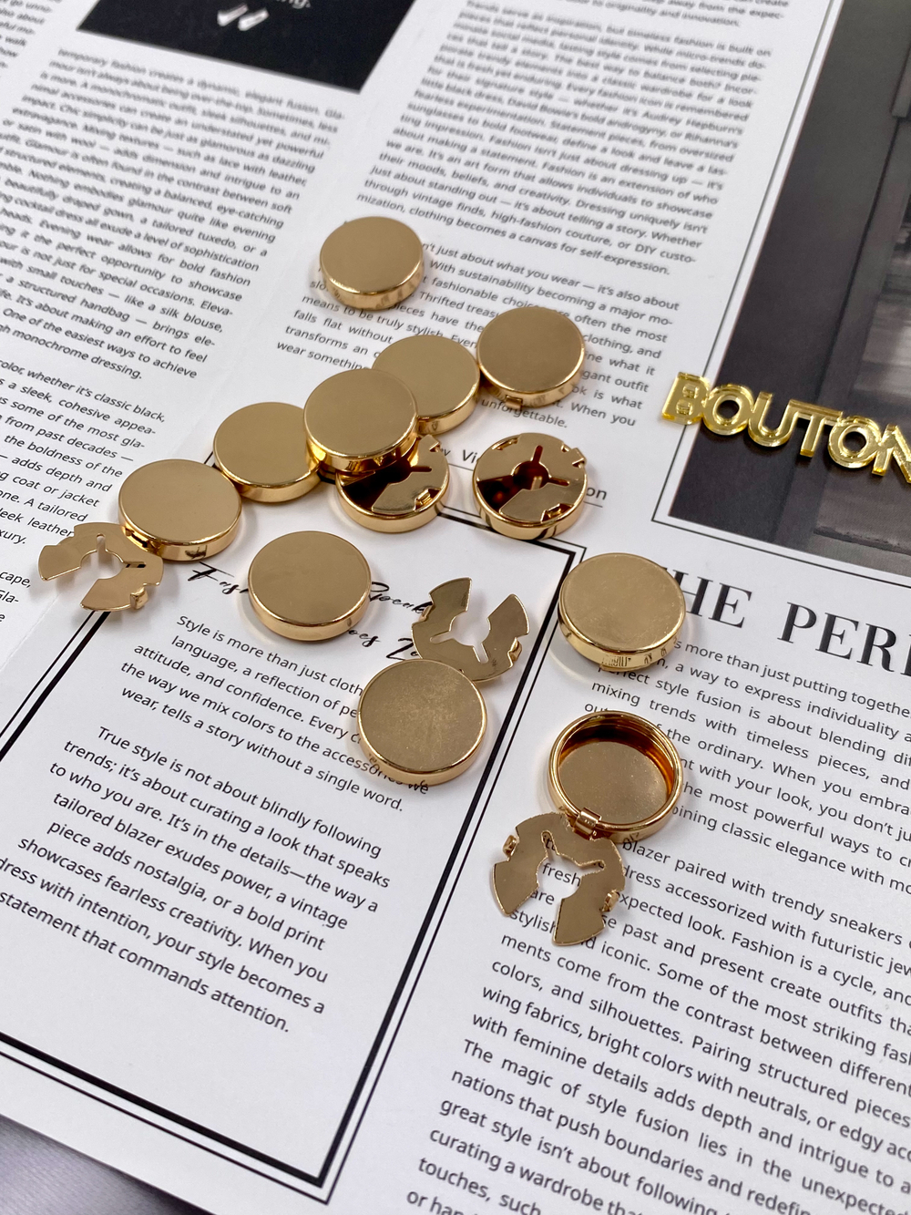 Накладка на пуговицу золотистая "Плоская"