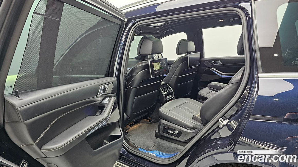 BMW X7 (G07) xDrive 40i M Sports 6-и местный (09.2022)