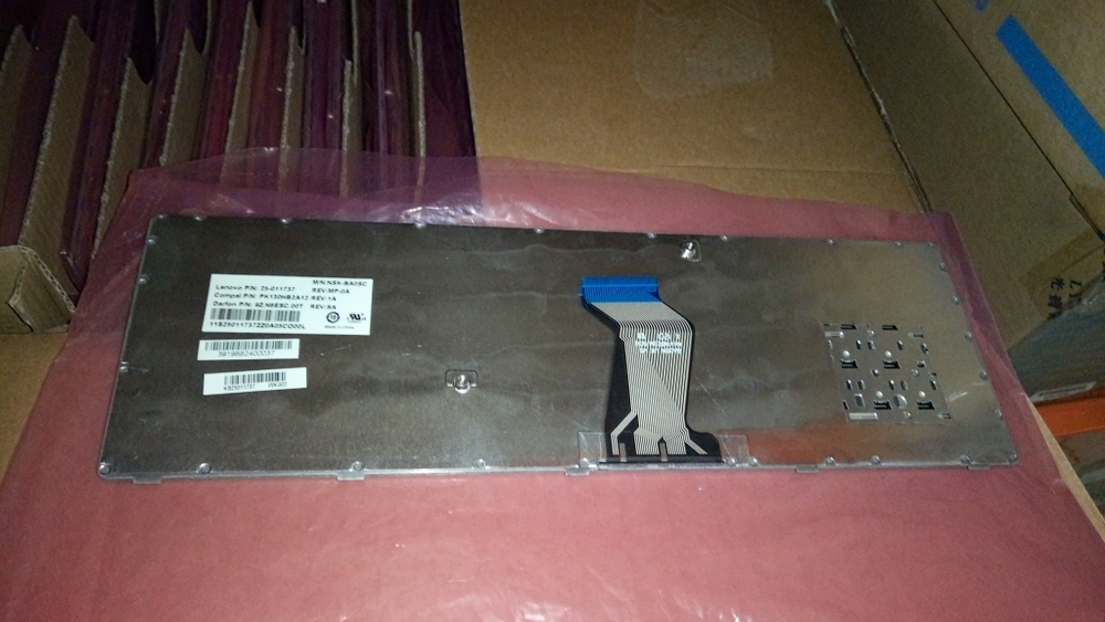 Клавиатура для ноутбука Lenovo Y570 раскладка - английская, без подсветки, черная (25011737), оригинал