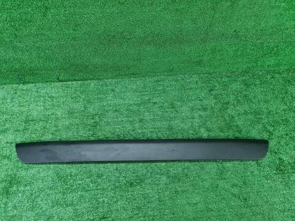 Накладка крышки багажника Toyota RAV4 5 XA50 18-нв