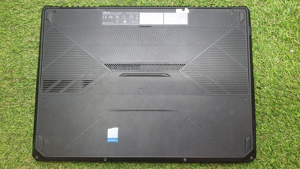 Игровой ASUS Ryzen 5/8Gb/GTX 1050 3Gb/120Hz