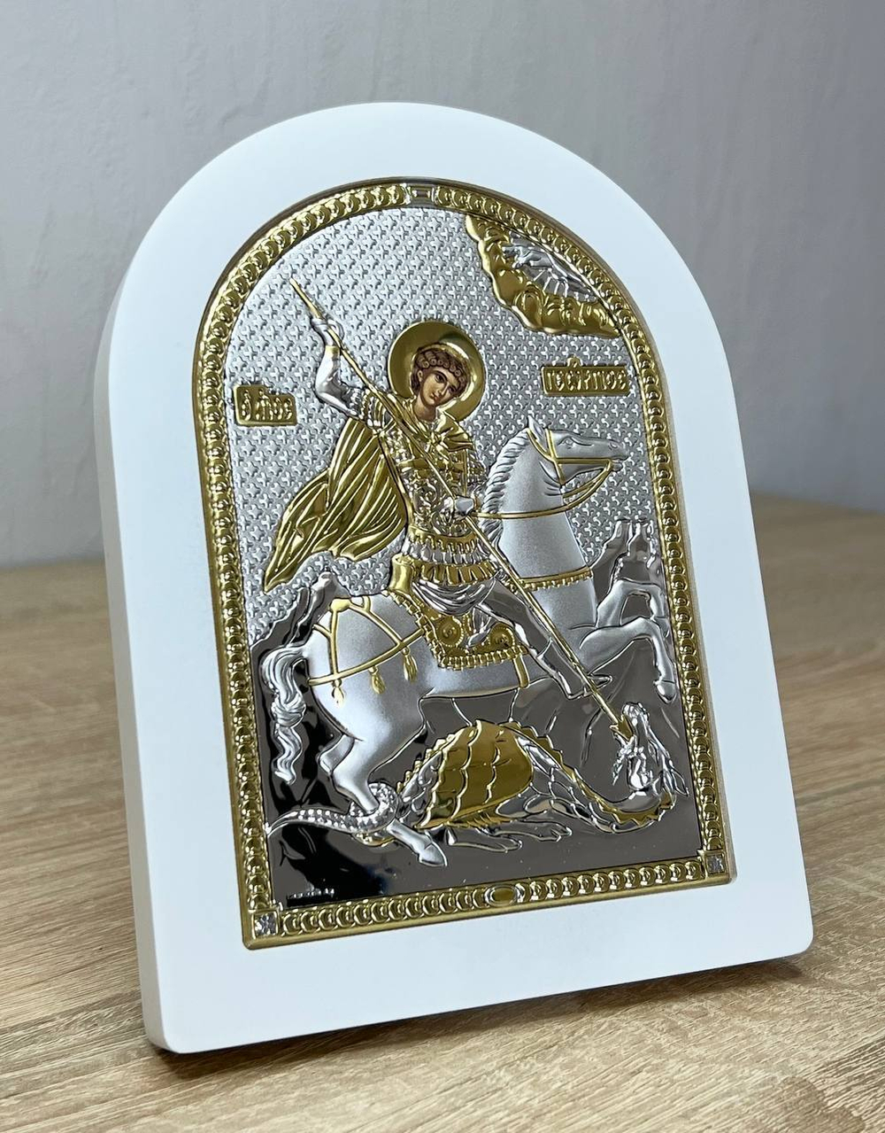 Георгий Победоносец, икона арочная, белое дерево 120х160