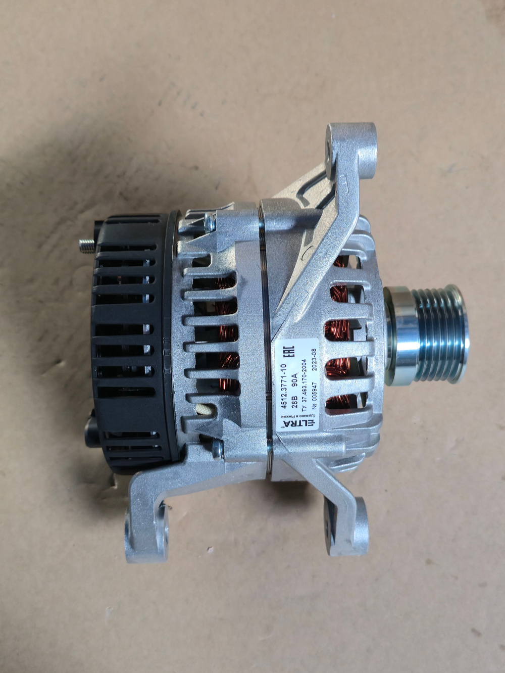 Генератор Маз, Лаз, Урал дв.ЯМЗ ЕВРО-3 поликлиновой шкив, монокронштейн 28В 80А ELTRA