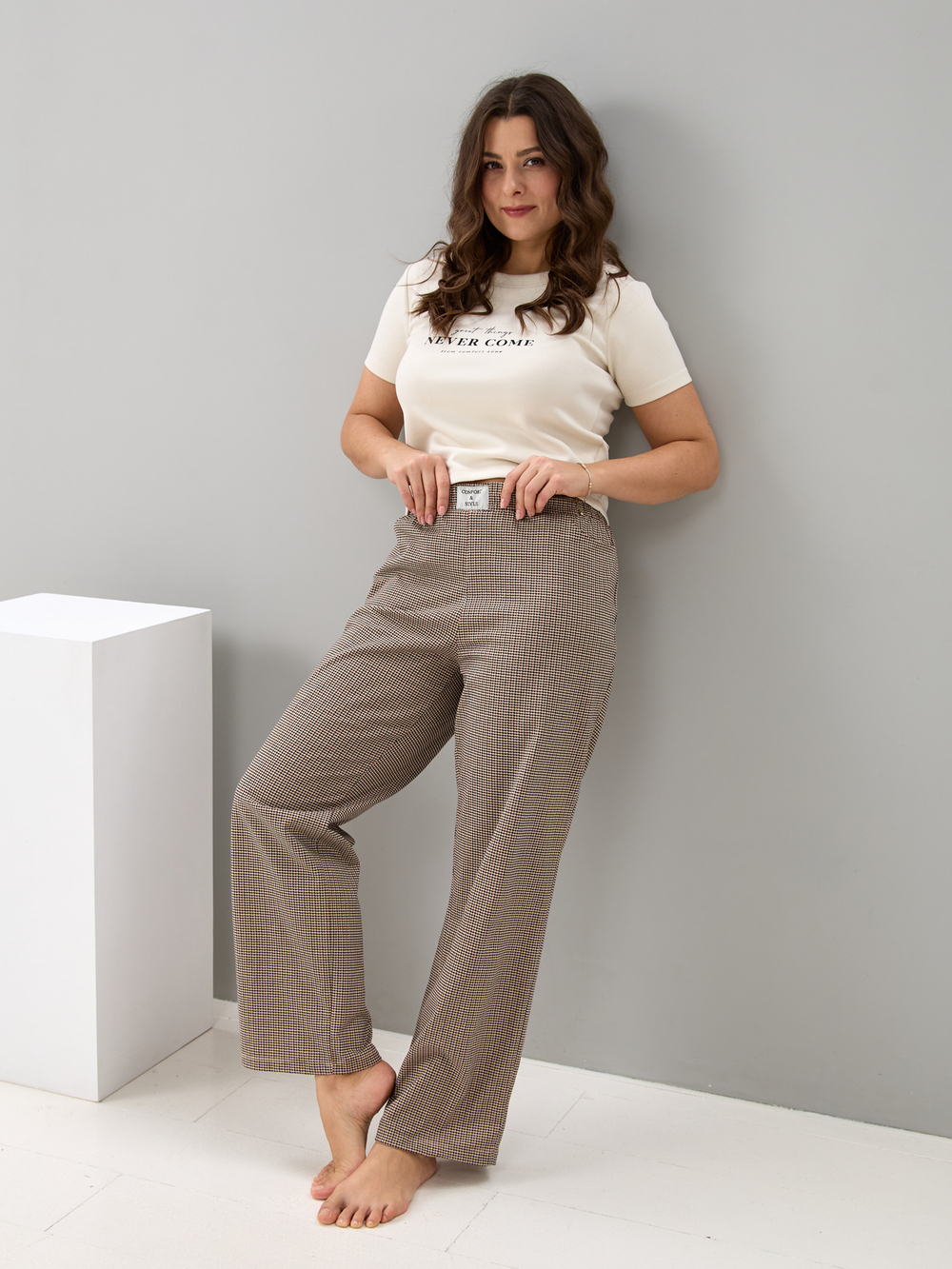 Брюки Б-18/бежевый-мелкаяклеточка