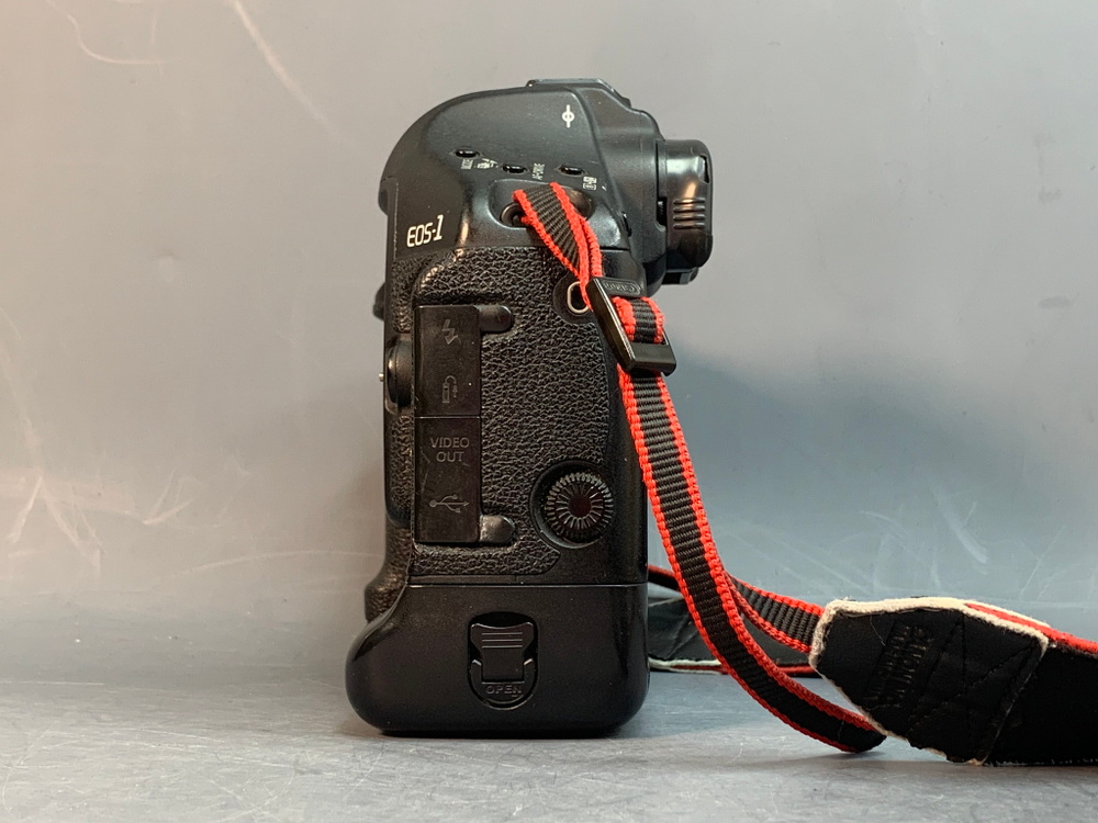Canon EOS 1D Mark III