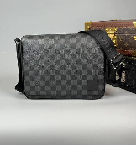Сумка-мессенджер Louis Vuitton