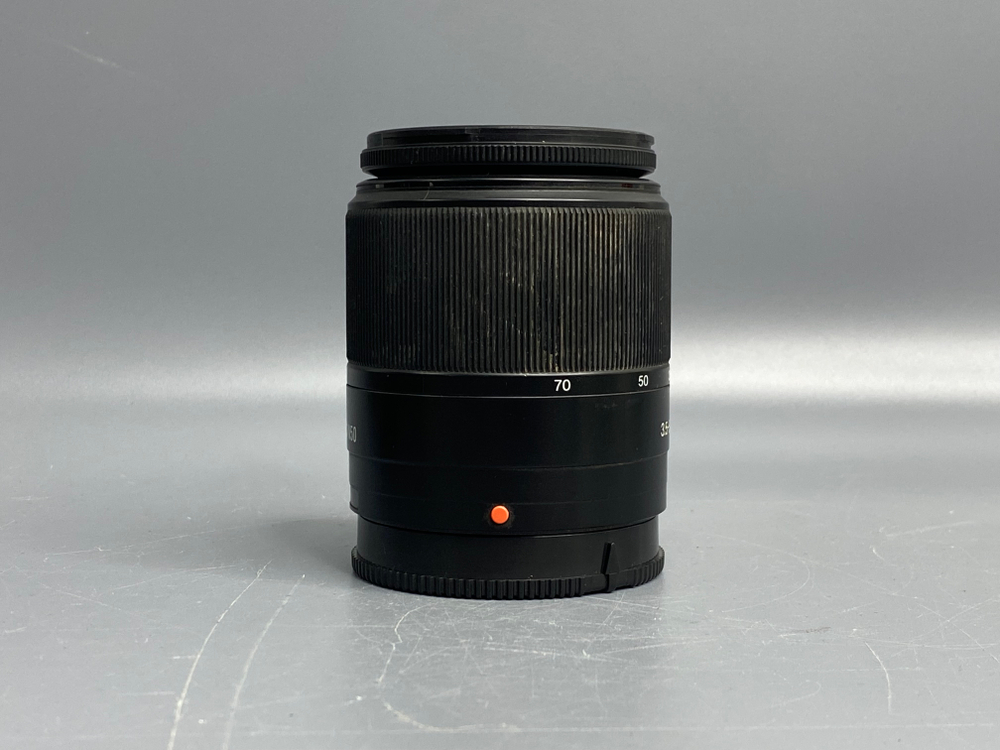 Sony DT 18-70mm 3.5-5.6
