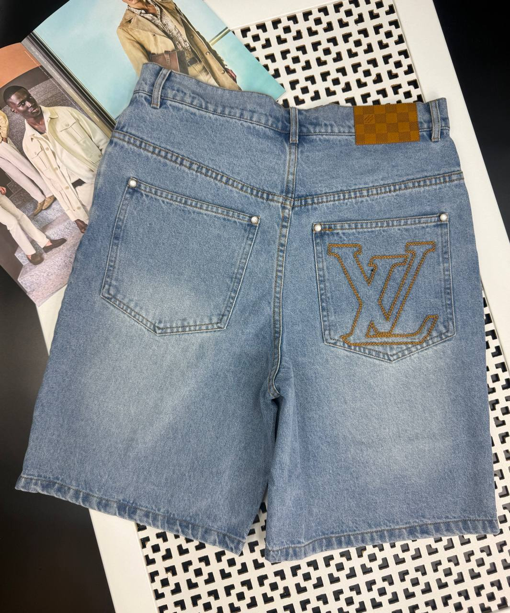 Джинсовые шорты Louis Vuitton