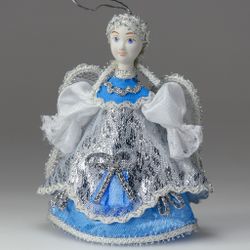 Малая подвесная игрушка Ангел с кружевными крыльями