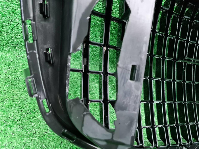 Решетка радиатора Mercedes GLS X167 19-23 Maybach