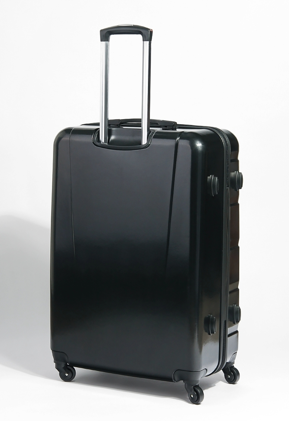 Самые легкие чемоданы: рейтинг моделей