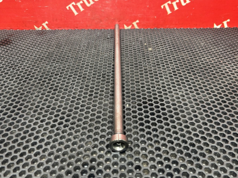 Штанга толкателя впускного клапана 2019г.