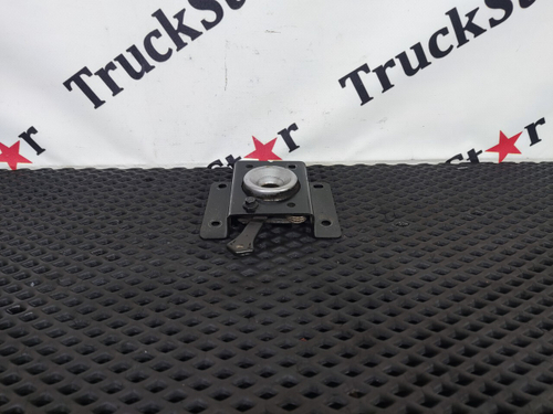 Замок капота 2017г.