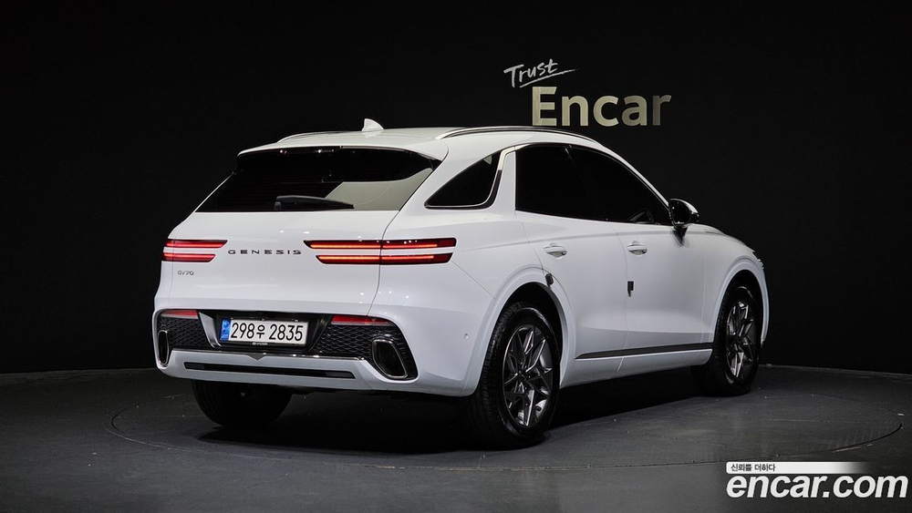 Genesis GV70 2.5T Бензин 2WD (05.2022)