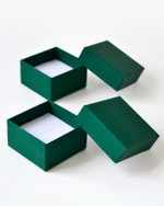 Картонный футляр «Алиса» 60x60x34 мм под серьги, подвеску, значок и обручальные кольца