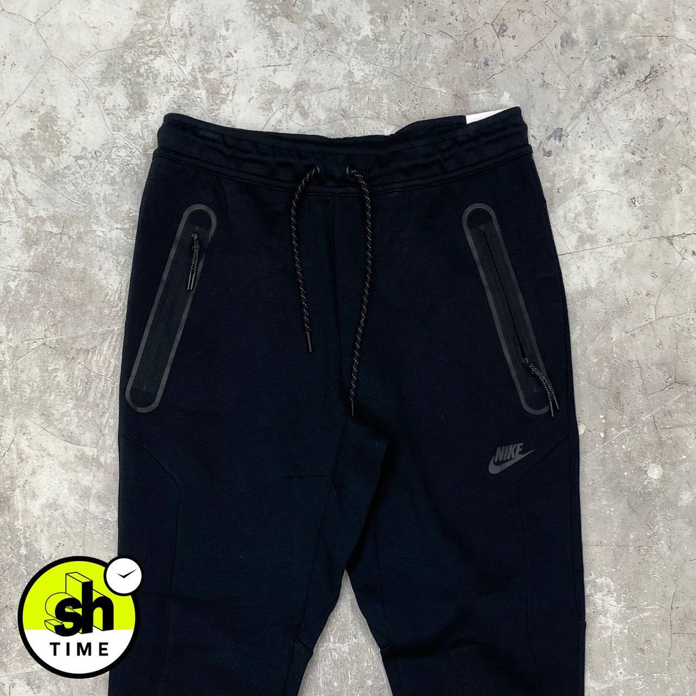 Брюки Nike TechFleece