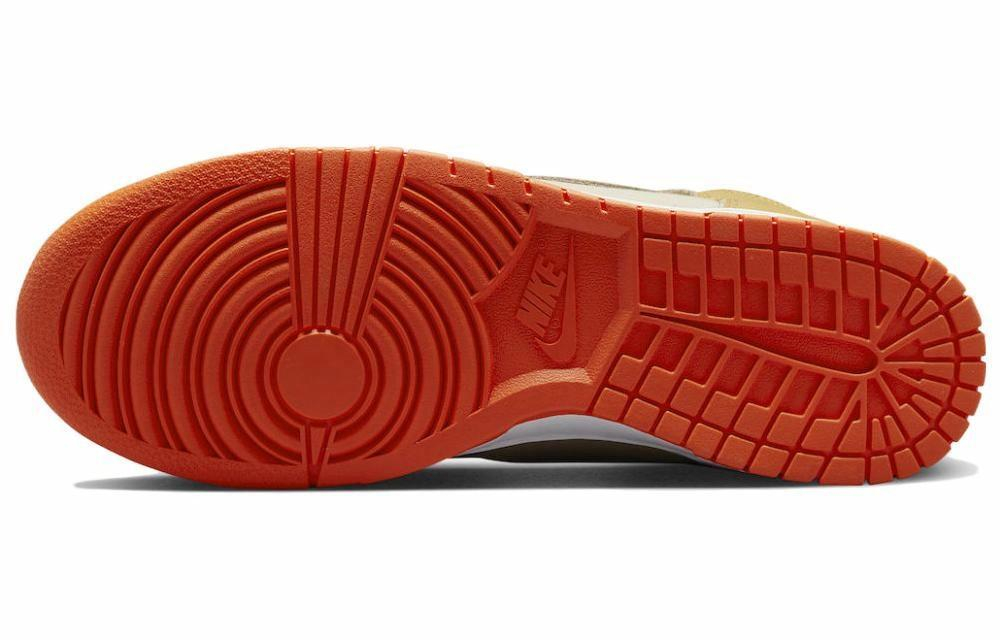 Кроссовки Nike Dunk "Wheat Gold And Safety Orange"