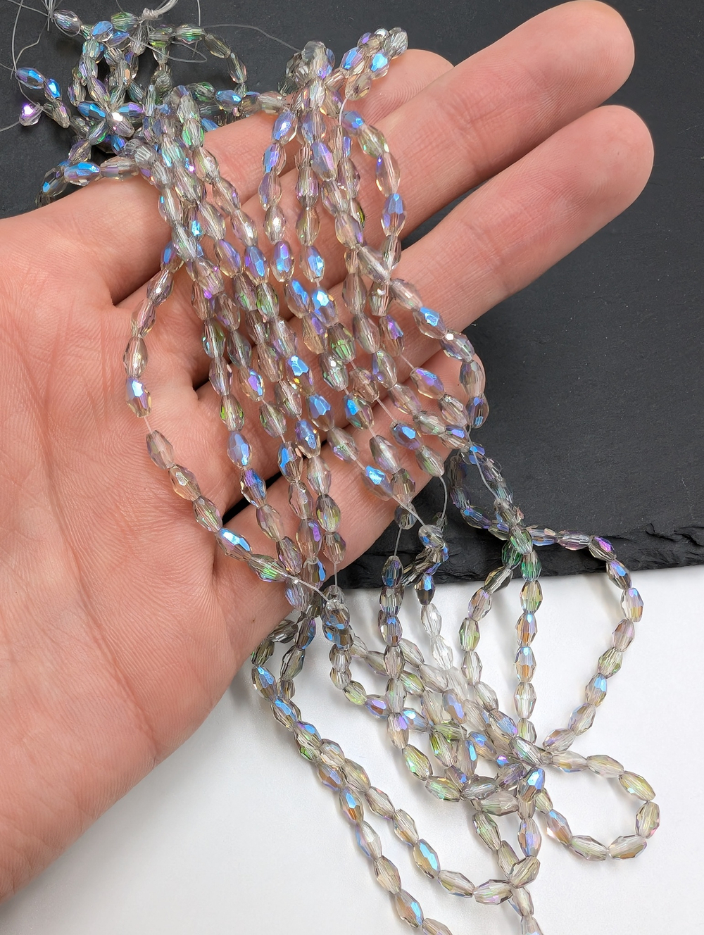 Бусины стеклянные рис 5.5*3.5мм