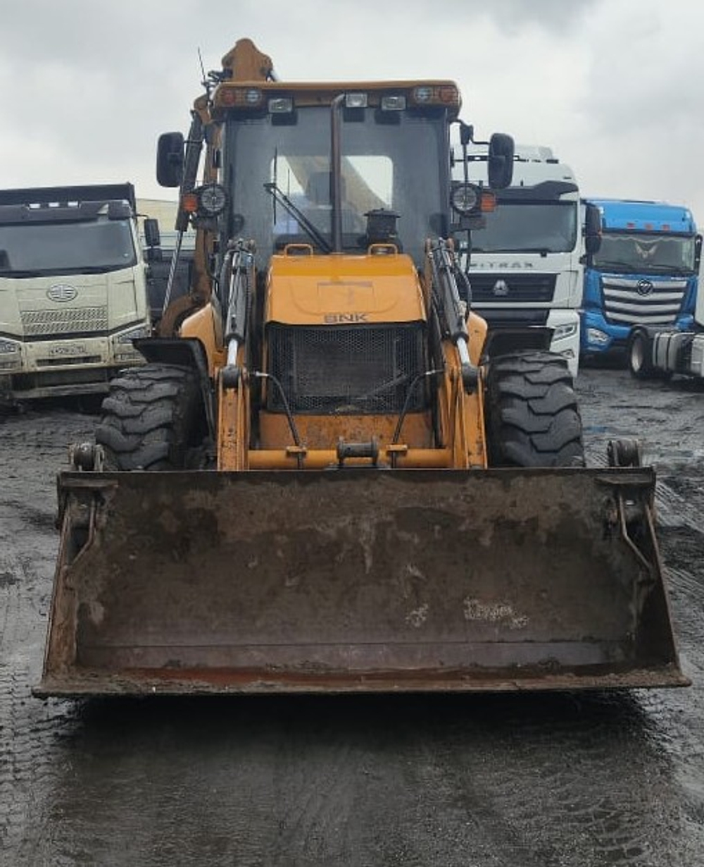 Smart 388* Экскаватор-погрузчик 388 crab (Дизельный, 4,8 л, 102 л.с., АТ)