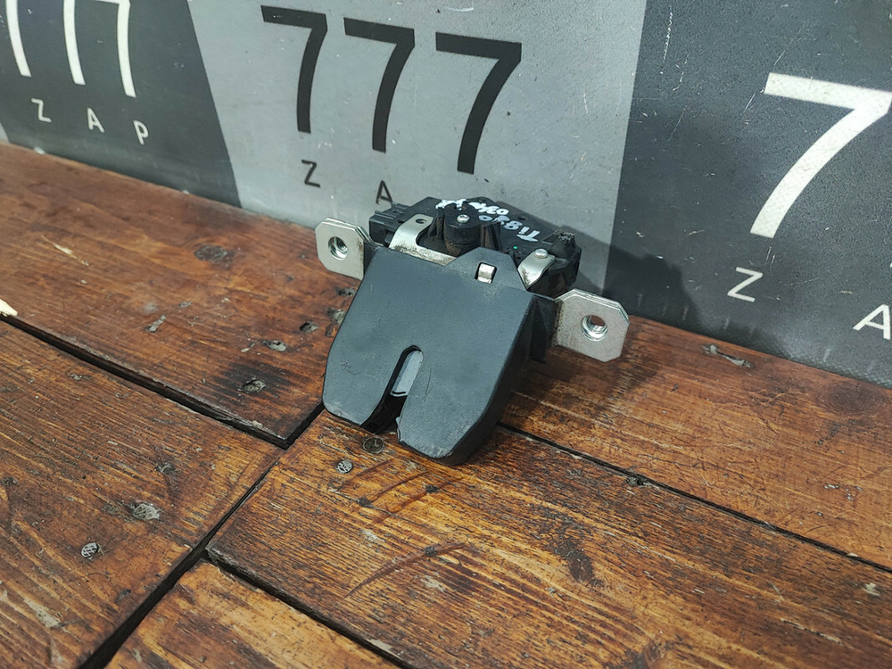 Замок крышки багажника Chery Tiggo 4 18-нв Б/У Оригинал T216305110