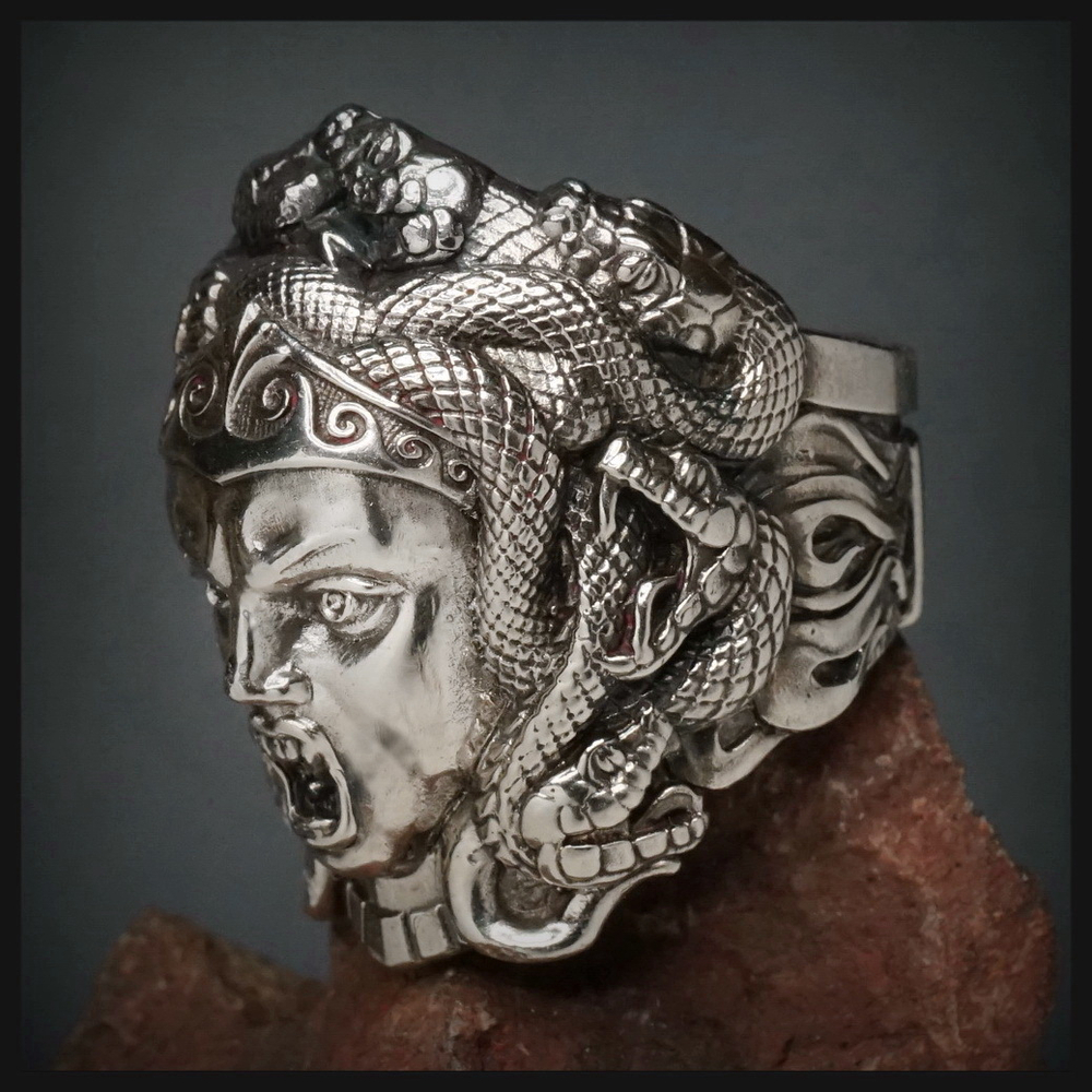 Кольцо "Медуза Горгона" мельхиор , 19 - 21 р