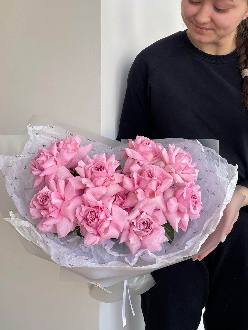 Букет из 13-ти вывернутых роз