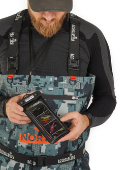 Полукомбинезон заброд. Norfin PILOT CAMO BOOTFOOT р.45-XL с сапогами резина