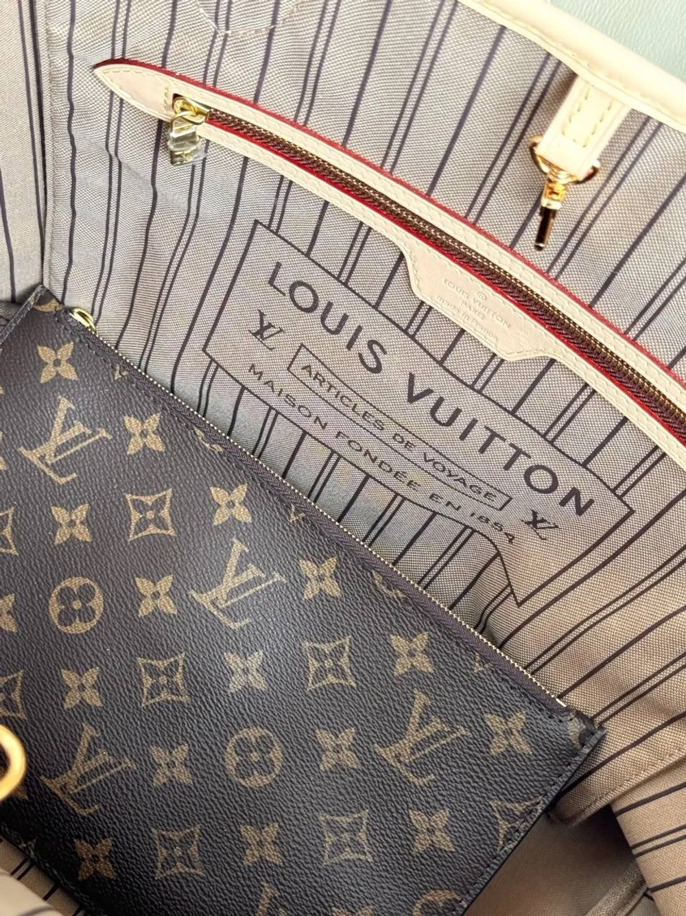 Сумка Louis Vuitton