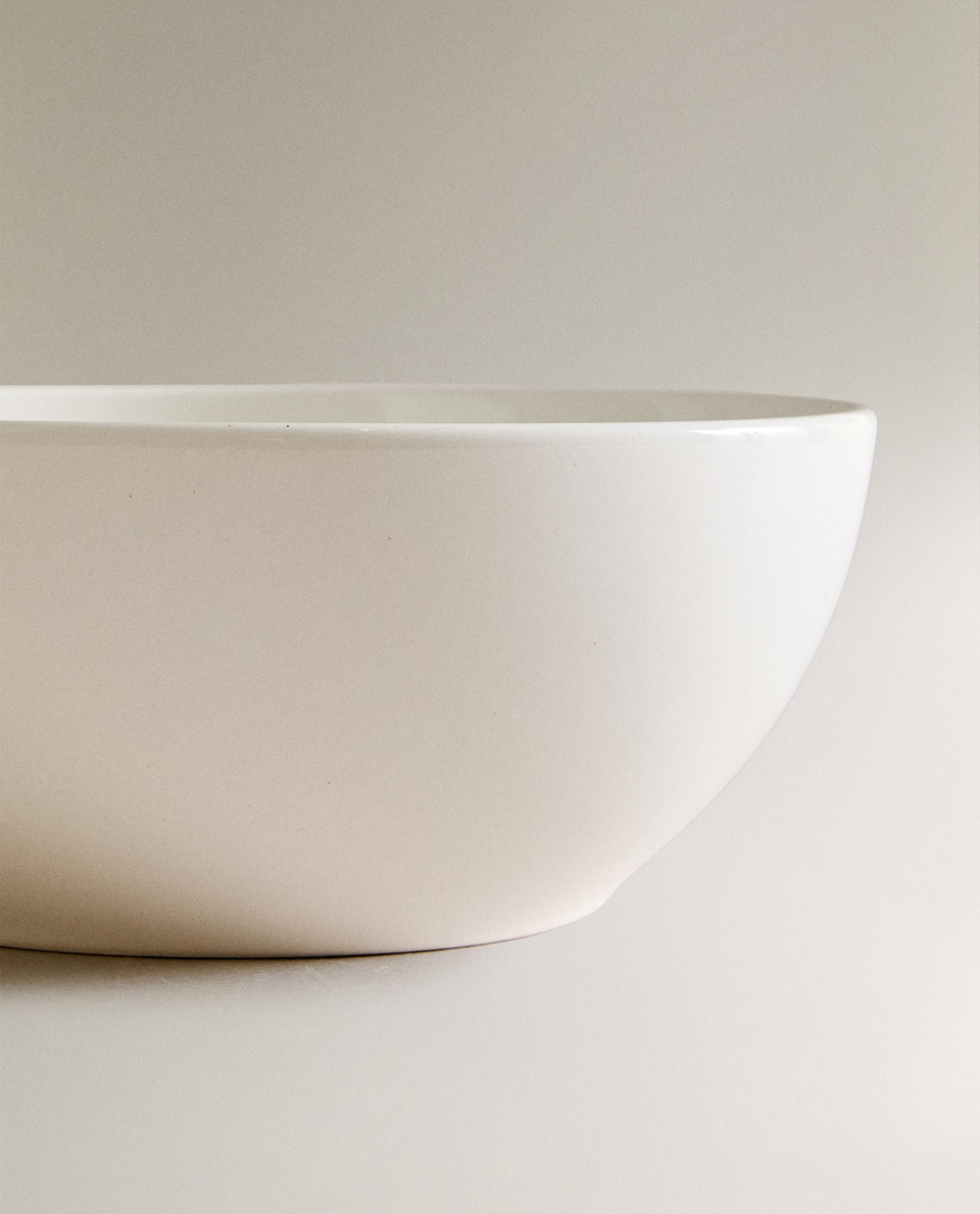 Zara Home блюдо сервировочное из каменной керамики, цвет белый, 23.5 см
