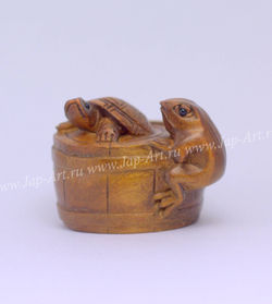 Нэцкэ Черепаха и лягушка в бочке