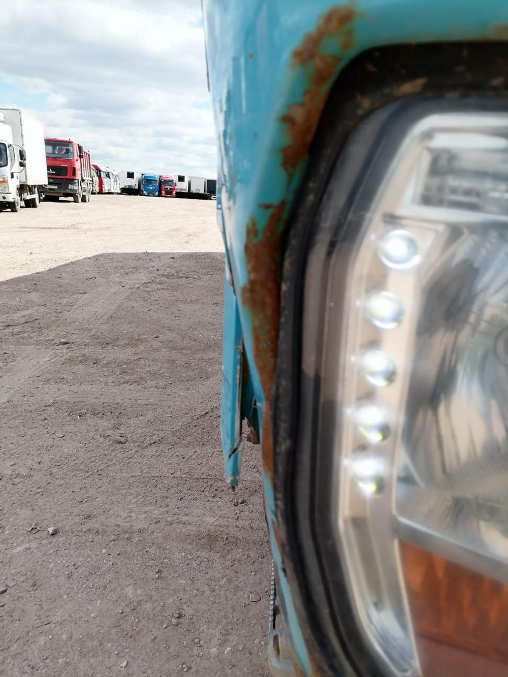 Shacman (Shaanxi) SX* 8x4 Самосвал SX33186V366 (Дизельный, 11,6 л, 423 л.с., МТ)