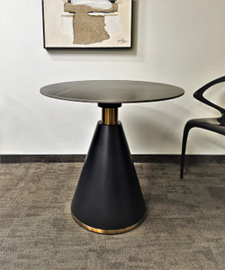 Стол черный Piza